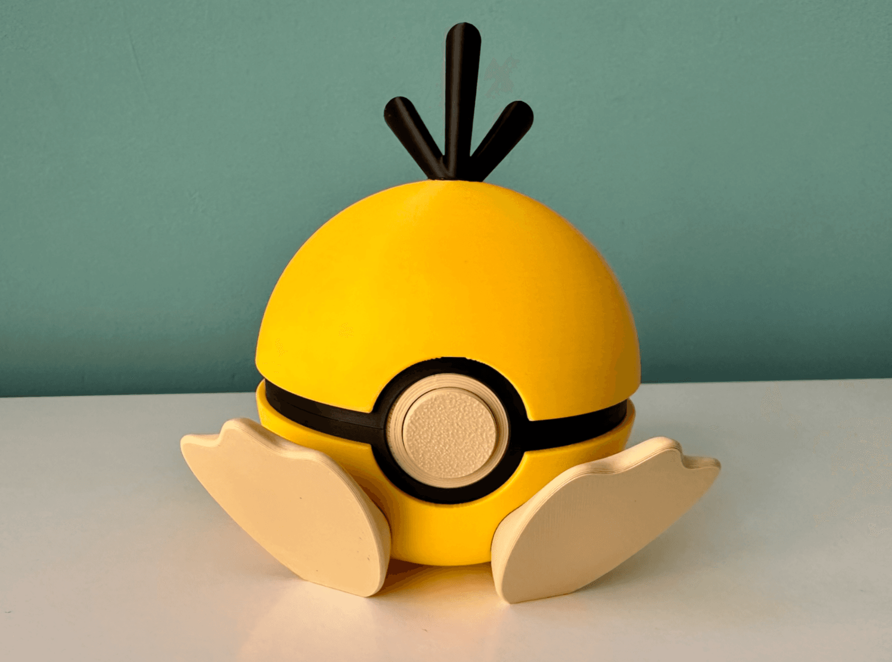 Psyduck Pokéball Openable