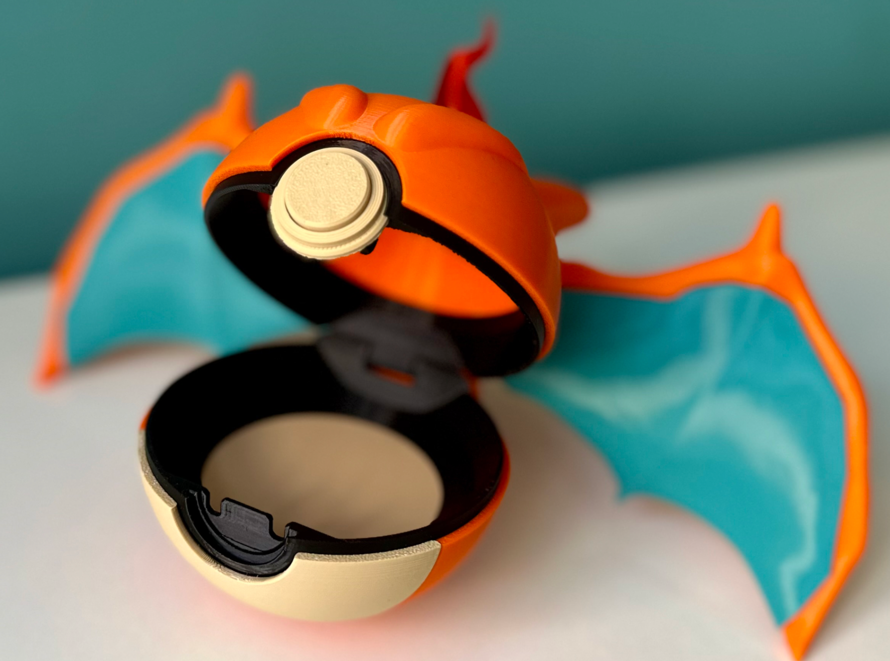 Charizard Character Ball Openable