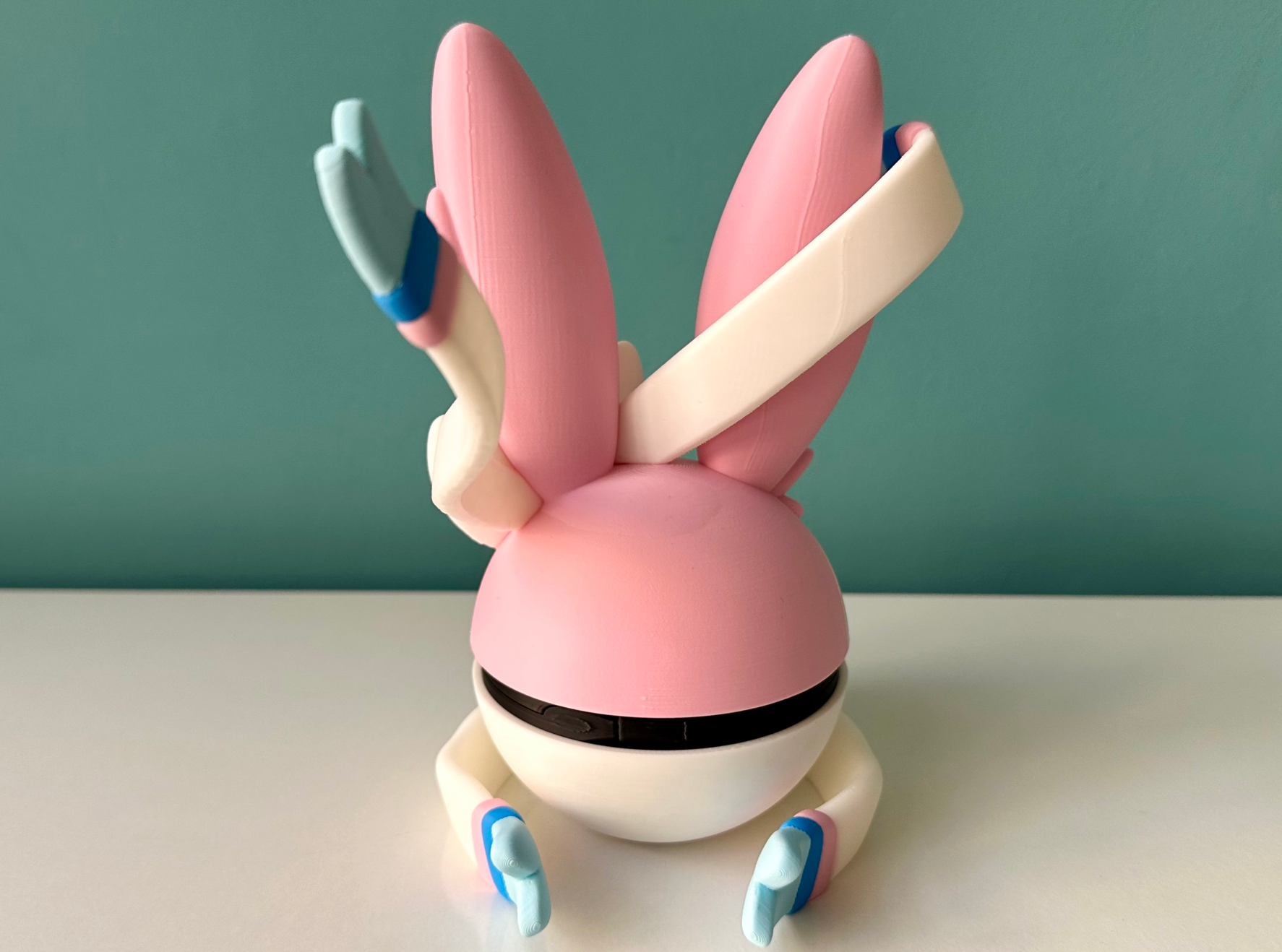Sylveon Character Ball Openable