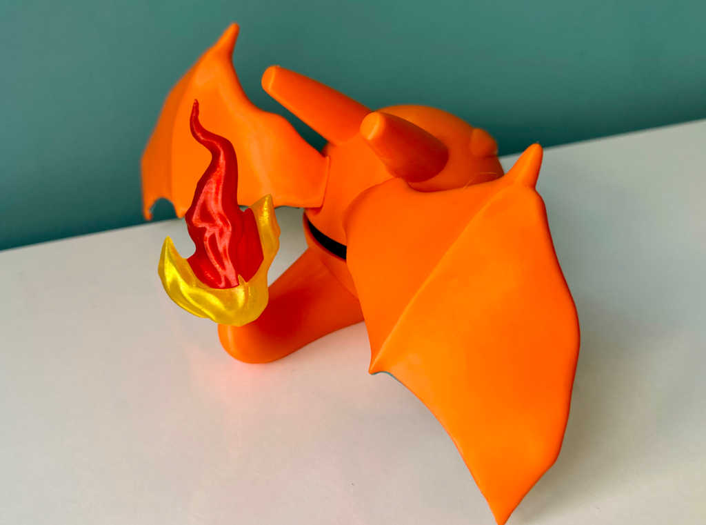 Charizard Character Ball Openable